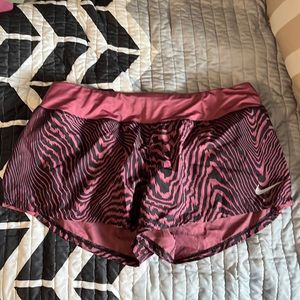 Nike lines Running shorts